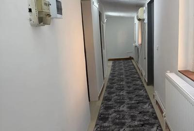 Casă cu 2 camere în Central