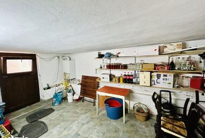 Casă cu 4 camere cu Teren 349 Mp în Lazaret - 1