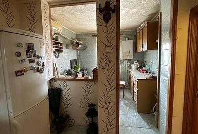 Apartament cu 2 camere decomandat în Drăgășani - 7
