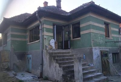 Casă cu Teren 1000 Mp în Rapolțel