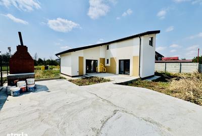 Casă cu 6 camere cu Teren 420 Mp în Domnești