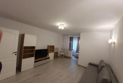 Garsonieră decomandată în Iancului