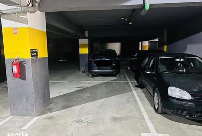 Apartament cu 3 camere semidecomandat, mobilat în Dămăroaia
