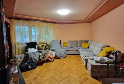 Apartament cu 3 camere semidecomandat, mobilat în Soarelui - 6