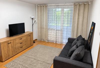 Apartament cu 4 camere semidecomandat, mobilat în Dristor