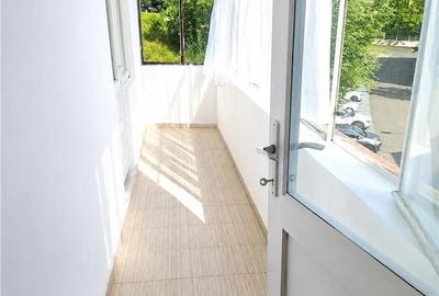 Apartament cu 3 camere decomandat în Bartolomeu