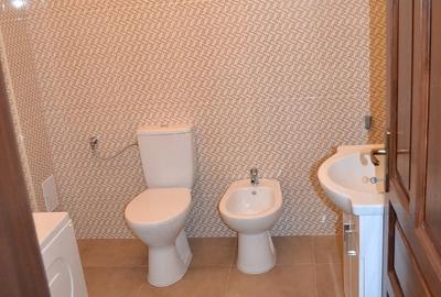 Spațiu comercial, de 67 mp, în Central