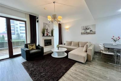 Apartament cu 3 camere decomandat, mobilat în Poiana Brașov