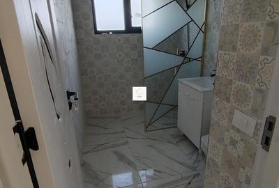Casă cu 4 camere cu Teren 500 Mp în Periș