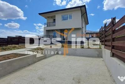 Casă cu 4 camere cu Teren 400 Mp în Valea Adâncă