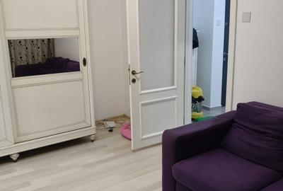 Apartament cu 2 camere semidecomandat în Tătărași
