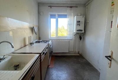 Apartament cu 2 camere semidecomandat în City Park Mall