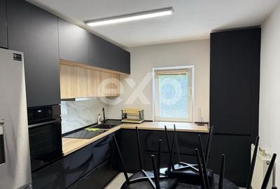 Apartament cu 4 camere decomandat, mobilat în Zorilor