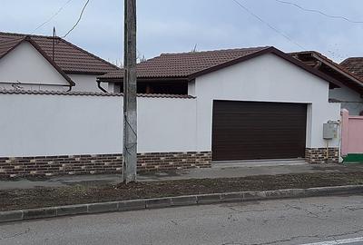 Casă cu 3 camere în Central