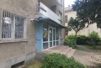 Spațiu comercial, de 55 mp, în Central - 8