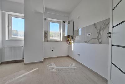 Apartament cu 3 camere decomandat în Galata