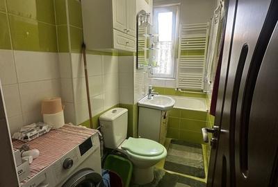 Apartament cu 3 camere în Micro 19