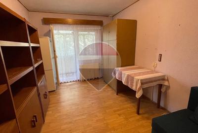 Garsonieră decomandată în Obcini