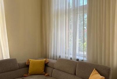Casă cu 4 camere cu Teren 980 Mp în Central