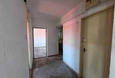 Apartament cu 4 camere decomandat în Steaua - 3