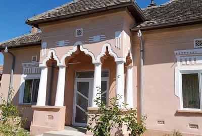 Casă individuală cu 4 camere cu Teren 3000 Mp în Rast
