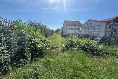 Teren de 1400 mp, în Central