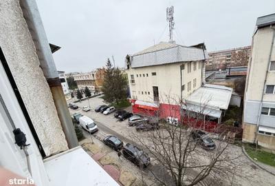 Apartament cu 2 camere decomandat în Ultracentral