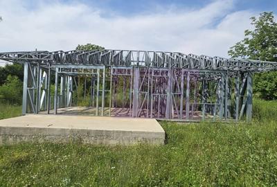 Casă individuală cu 3 camere cu Canalizare în Brebu