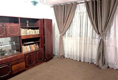 Apartament cu 2 camere decomandat în Apollo