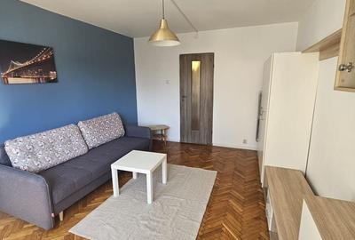Garsonieră decomandată, mobilată în Complex Studențesc