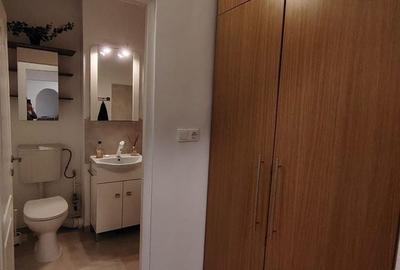 Apartament cu 3 camere în Micro 6 - 17