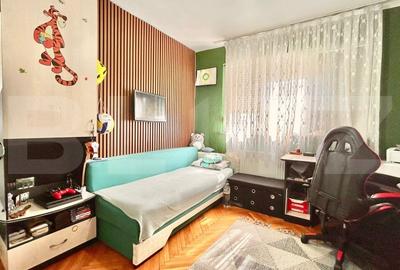Apartament cu 3 camere decomandat, mobilat în Nufărul