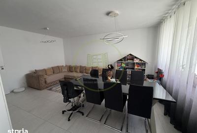 Casă cu 4 camere cu Teren 1142 Mp în Cârcea