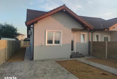 Casă cu 3 camere cu Teren 335 Mp în Moșnița Nouă - 6
