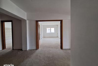 Apartament cu 3 camere decomandat în Bistrița Lac - 1