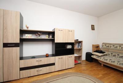 Apartament cu 2 camere decomandat în Drumul Taberei