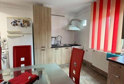 Apartament cu 3 camere decomandat în Central - 4