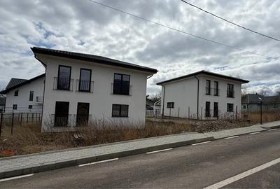 Casă cu Teren 580 Mp în Fălticeni - 1