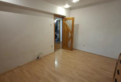 Apartament cu 3 camere decomandat în Central - 4
