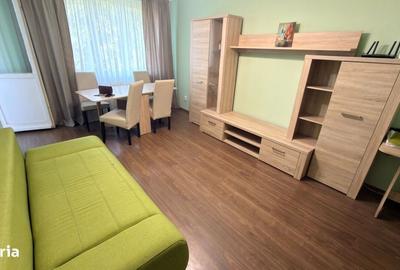 Apartament cu 3 camere decomandat în Ștrand