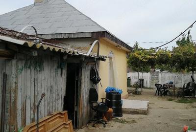 Casă cu 4 camere cu Teren 672 Mp în Nicolae Bălcescu