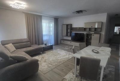 Apartament cu 2 camere decomandat, mobilat în Aurel Vlaicu