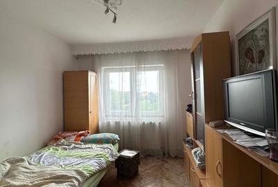 Apartament cu 2 camere decomandat în Micro 17