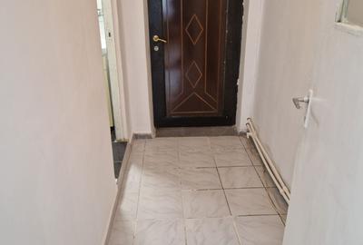 Garsonieră semidecomandată în CET - 3