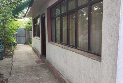 Casă cu 2 camere cu Teren 100 Mp în Vânători - 2