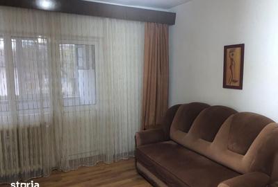 Apartament cu 2 camere decomandat în Calea București