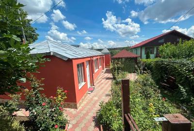 Casă cu 3 camere decomandat cu Teren 600 Mp în Central
