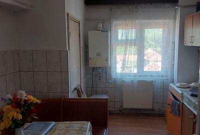 Apartament cu 2 camere decomandat în Central - 1