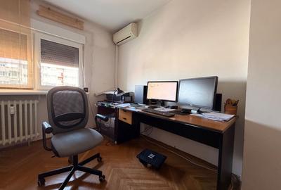 Apartament cu 4 camere decomandat în 1 Mai - 9