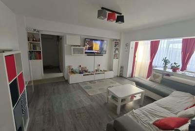 Apartament cu 2 camere semidecomandat în Central